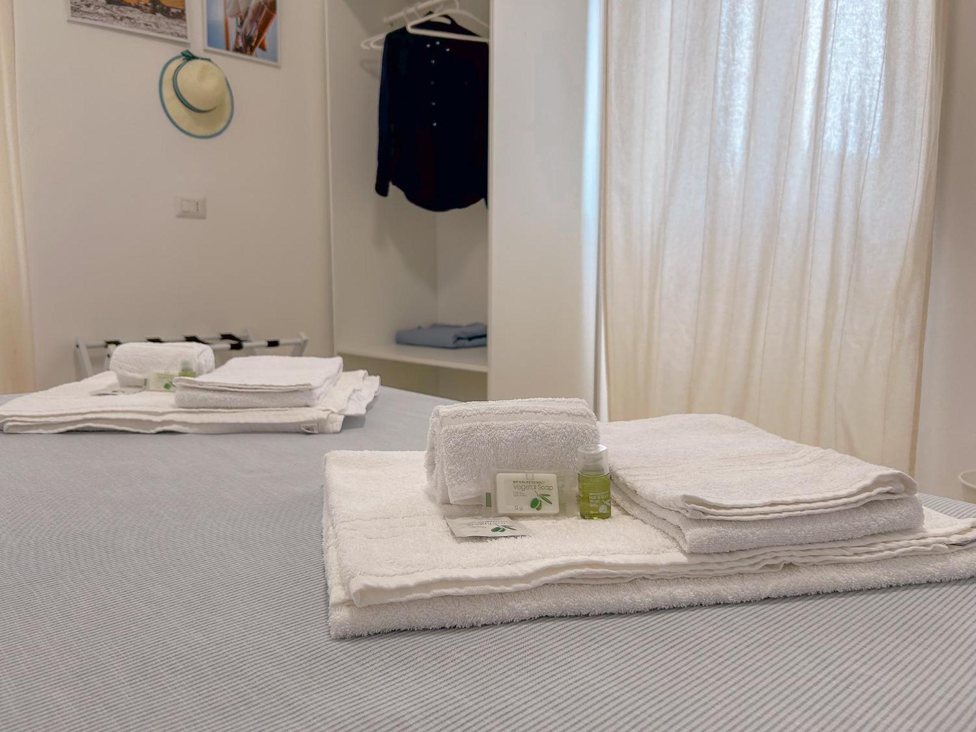 La Marina - Rooms In Stintino Dış mekan fotoğraf