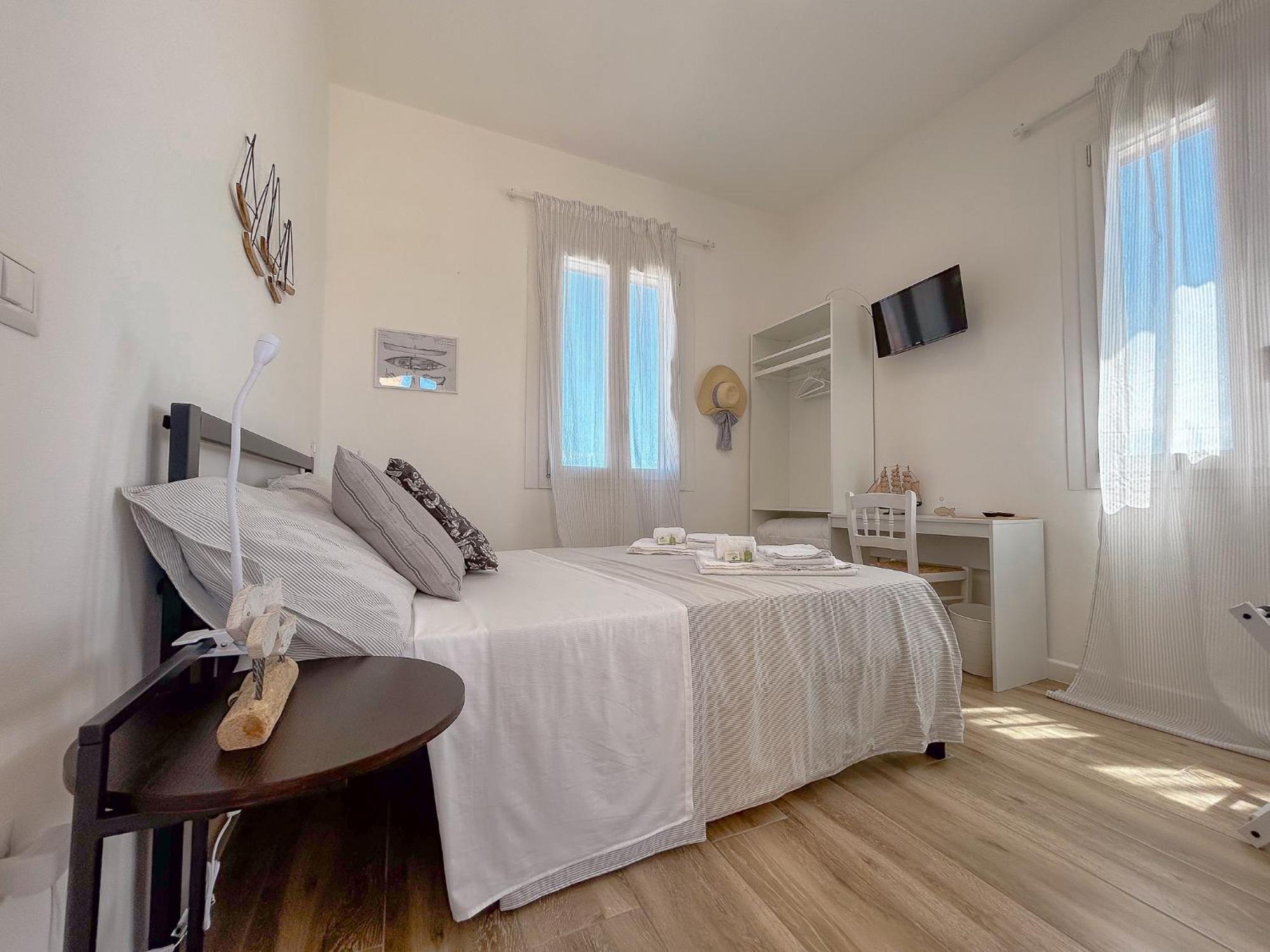 La Marina - Rooms In Stintino Dış mekan fotoğraf