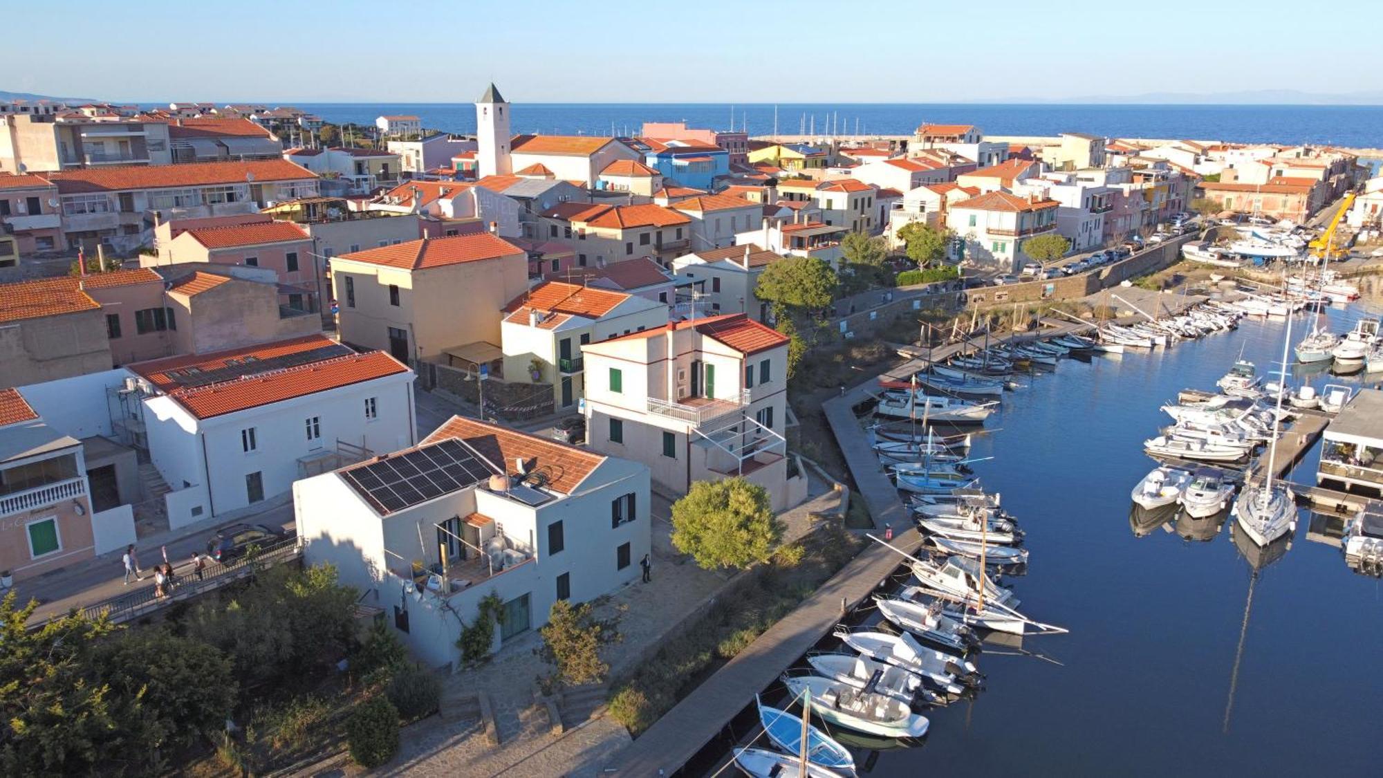 La Marina - Rooms In Stintino Dış mekan fotoğraf