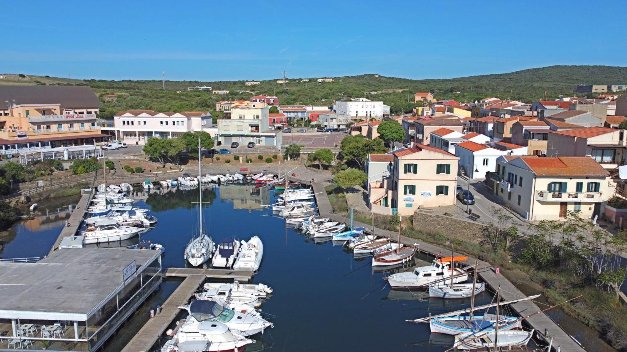 La Marina - Rooms In Stintino Dış mekan fotoğraf